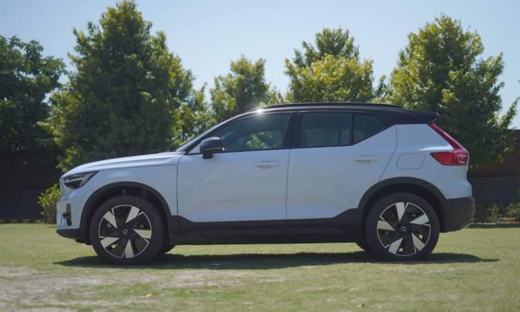 Volvo Xc40 Sideview
