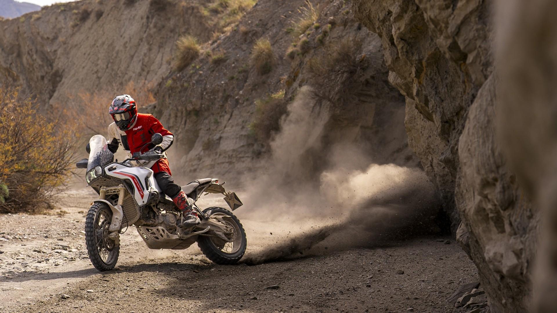 डुकाटी इंडिया 1 जून, 2026 से चुनिंदा मॉडलों की कीमतों में करेगी वृद्धि बढ़ती लागत और मुद्रास्फीति का हवाला देते हुए, इतालवी ब्रांड अपने सभी मॉडलों की कीमतों में बदलाव करेगा.