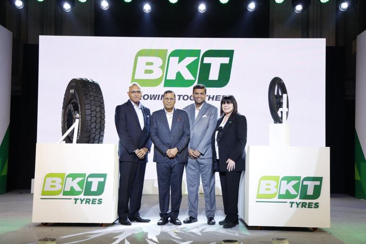 BKT Tyres Launched On-Highway Tyre Portfolio for Two-Wheelers & Medium & Heavy Commercial Vehicles बालकृष्ण इंडस्ट्रीज लिमिटेड (बीकेटी) ने दोपहिया वाहनों के लिए ज़ेनोवा और थायरोस टायर श्रृंखला का प्रदर्शन किया और मध्यम और भारी कमर्शियल वाहनों के लिए एम.लोडएक्सपर्ट और माइलएक्सपर्ट ऑन-हाइवे टायरों के पहले तिमाही में लॉन्च की घोषणा की.