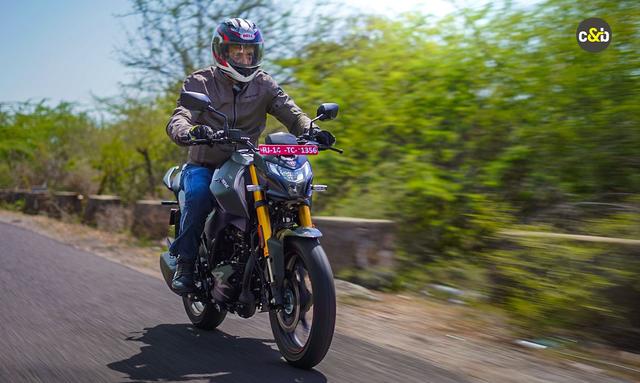 2023 Hero Xtreme 160R 4V Review: Gloves Off!