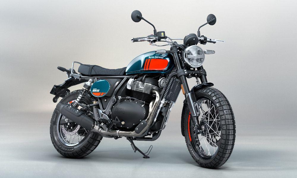 Royal Enfield Bear 650 Unveiled; Gets TFT Display, Showa USD Forks रॉयल एनफील्ड इंटरसेप्टर बियर 650, 650 ट्विन प्लेटफॉर्म पर आधारित पांचवीं मोटरसाइकिल है. कीमतों की घोषणा 5 नवंबर को EICMA में की जाएगी.