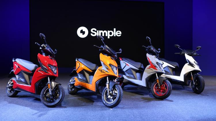 Simple Energy Expands Presence To 70 Showrooms In India बेंगलुरु स्थित इलेक्ट्रिक वाहन स्टार्टअप ने हाल ही में दिल्ली, नासिक, औरंगाबाद और सिलीगुड़ी में पांच नए शोरूम खोले हैं.