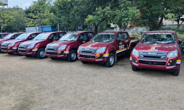 इसुजु ने हैदराबाद में तेलंगाना फायर ब्रिगेड विभाग को एस-कैब और हाई-लैंडर  सौंपे 