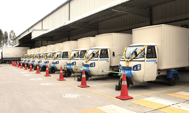 अमेज़ॉन ने पहले ही भारत के 400 से अधिक शहरों में पैकेज डिलेवर करने के लिए 6,000 से अधिक इलेक्ट्रिक वाहनों को तैनात किया है
