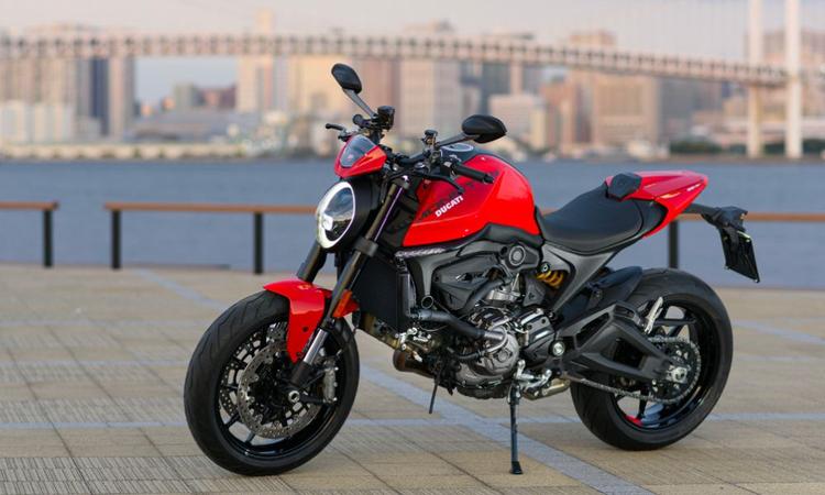 Ducati Monster Now Priced At Rs 10.99 Lakh After Discount; Offer Valid Till November 30 यह छूट 2023 वर्ल्ड सुपरबाइक चैंपियनशिप में डुकाटी की जीत का जश्न मनाने के लिए दी जा रही है.