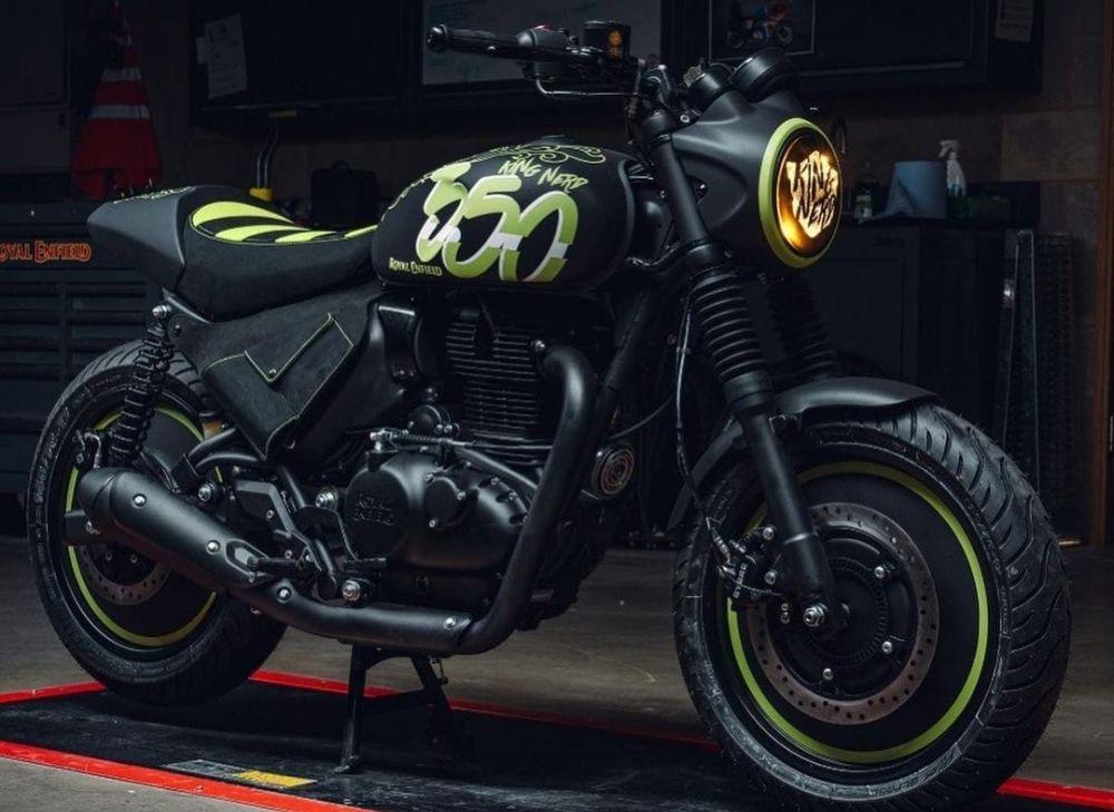 Royal Enfield Hunterhood Festival Announced रॉयल एनफील्ड ने हंटर 350 पर आधारित एक नया महोत्सव शुरू किया है, जो मुंबई और दिल्ली में आयोजित किया जाएगा.
