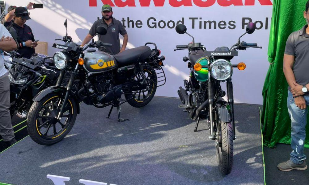 2024 कावासाकी W175 स्ट्रीट इंडिया बाइक वीक 2023 में हुई लॉन्च, कीमत Rs. 1.35 लाख से शुरू W175 स्ट्रीट में नए पेंट के अलावा अलॉय व्हील और ट्यूबलेस टायर भी हैं, इसके अलावा मौजूदा W175 की तुलना में नई W175 स्ट्रीट में कुछ कॉस्मेटिक और मैकेनिकल बदलाव हैं.