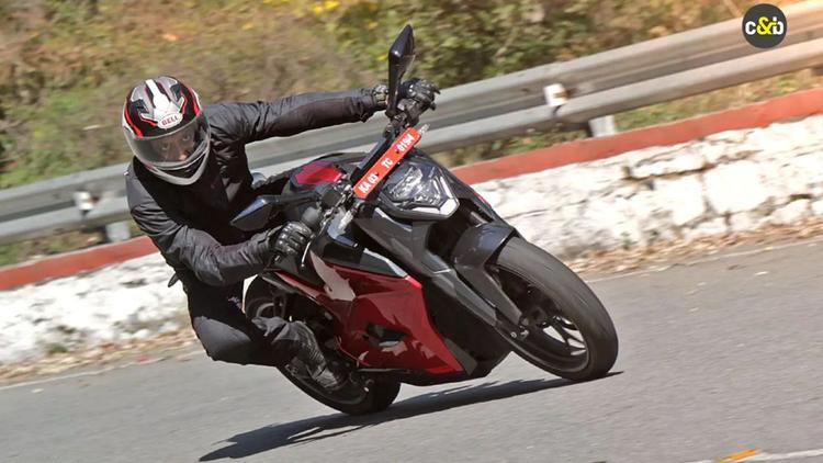 Ultraviolette Rolls Out New Warranty Scheme For F77 Electric Motorcycle नई योजना F77 इलेक्ट्रिक मोटरसाइकिल की बैटरी और ड्राइवट्रेन पर 8 लाख किलोमीटर की वारंटी देती है.