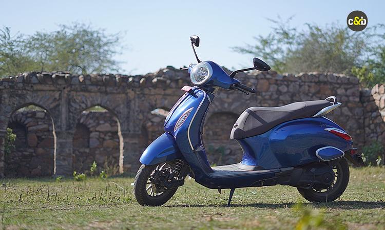 Bajaj Chetak Line-Up To Be Expanded In 2023 बजाज ऑटो के अनुसार, चेतक बजाज के लिए एक प्लेटफॉर्म के रूप में काम करेगा, जहां विभिन्न तरह की जरूरतों को पूरा करने के लिए नए इलेक्ट्रिक वाहन पेश किए जाएंगे.