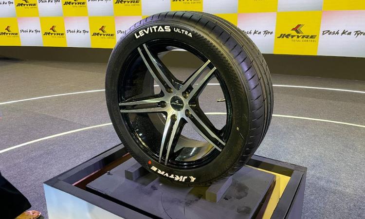 JK Tyre Launches ‘Levitas Ultra’ Premium Car Tyres जेके टायर का लक्ष्य कोविड के बाद लग्जरी कार बाजारों की वृद्धि को भुनाना है.