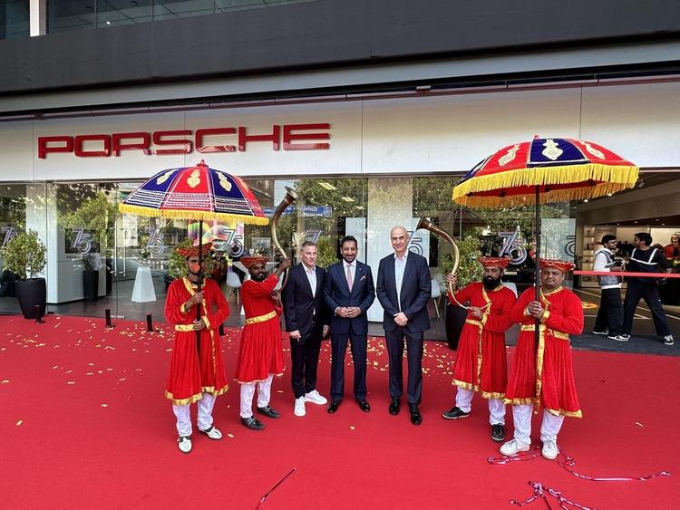 Porsche India Inaugurates Five New Dealerships Across India पोर्श ने अपने डीलरशिप नेटवर्क को भारत में आठ डीलरशिप तक विस्तारित किया है