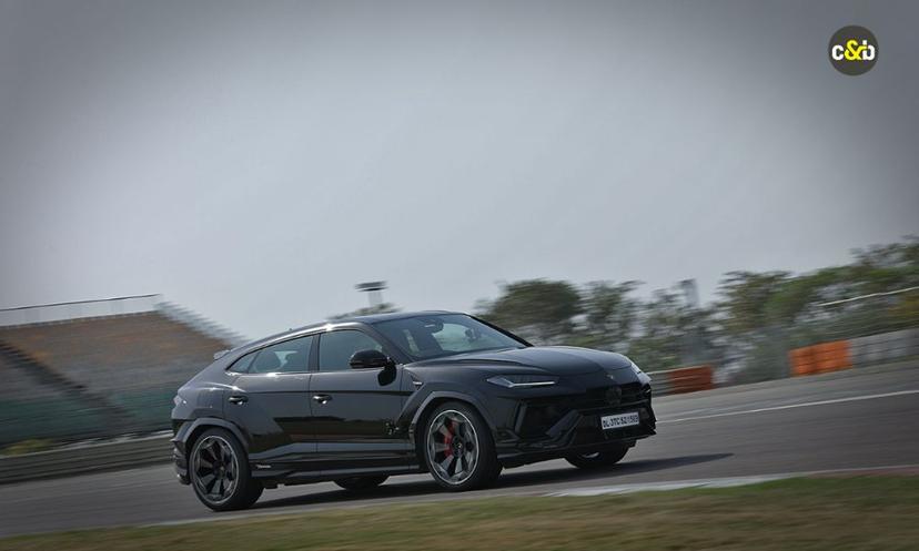 Carandbike अवार्ड्स 2023: परफॉर्मेंस कार ऑफ द ईयर का अवॉर्ड लेमॉबोर्गिनी उरुस Performante को मिला   Carandbike अवार्ड्स 2023: परफॉर्मेंस कार ऑफ द ईयर का अवॉर्ड लेमॉबोर्गिनी उरुस Performante को मिला