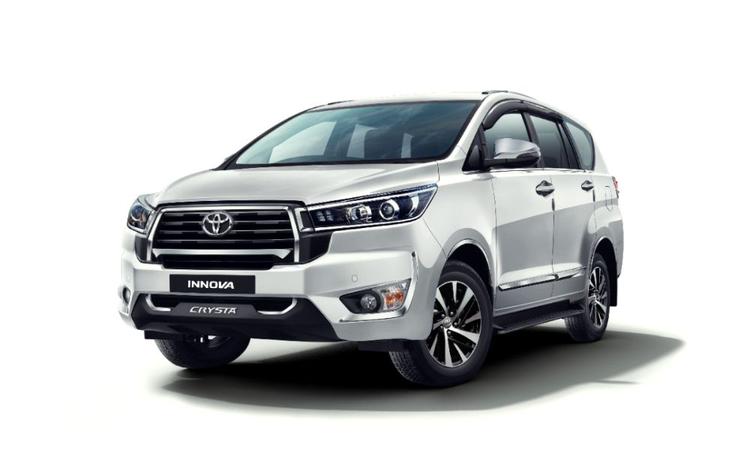 Toyota Reveals Pricing For The Top VX And ZX Grades Of The Innova Crysta इनोवा क्रिस्टा अब चार ग्रेड में उपलब्ध है, जिसकी कीमत रुपये से लेकर है। 19.99 लाख से रु. 25.43 लाख (एक्स-शोरूम)