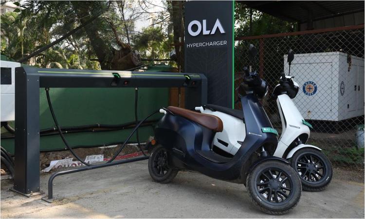 Ola Electric Responds To CCPA Notice, Claims To Have Resolved 99% Of Cited Consumer Complaints कंपनी को जारी सीसीपीए नोटिस के अनुसार, ओला इलेक्ट्रिक ने राष्ट्रीय उपभोक्ता हेल्पलाइन के माध्यम से 10,664 शिकायतें जमा कीं.