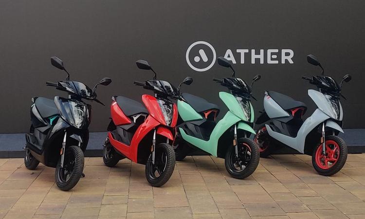 Ather Electric Scooter Sales Decline By 57% In June 2023 ईवी निर्माता ने FAME-II सब्सिडी में कटौती के कारण अपनी रेंज में कीमतों में बढ़ोतरी के बाद बिक्री में भारी गिरावट दर्ज की है.