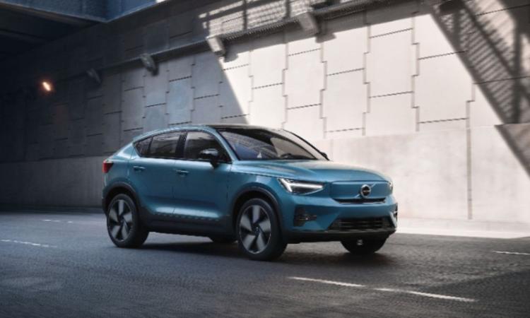 Volvo C40 Recharge To Make India Debut On June 14; Has Range Of Up To 450 Km उम्मीद है कि कार की कीमत XC40 रिचार्ज से अधिक होगी, जो वर्तमान में ₹56.9 लाख है.