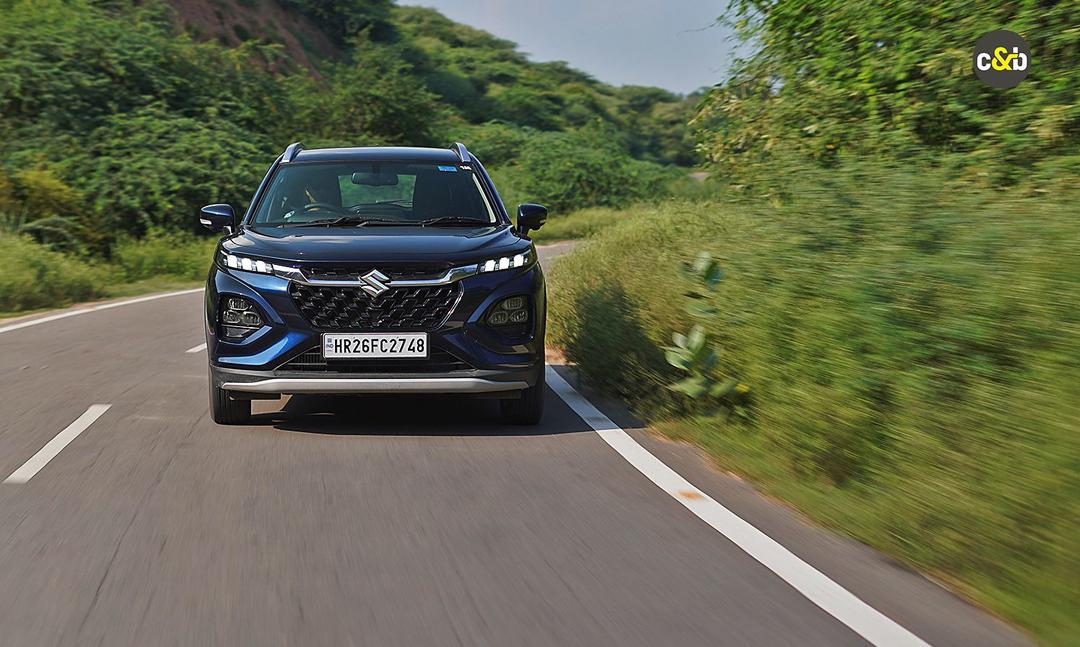 Auto Sales November 2023: Maruti Suzuki Domestic Passenger Vehicle Sales Remain Flat यूटिलिटी वाहन और वैन सेगमेंट में मारुति की मजबूत मांग बनी रही, हालांकि छोटी कारों की बिक्री में गिरावट जारी है.