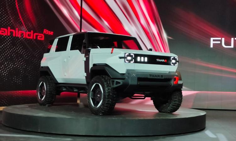 Mahindra Unveils Thar.e Electric SUV Concept थार.ई को INGLO प्लेटफॉर्म पर बनाया गया है जो भविष्य में 5 अन्य इलेक्ट्रिक एसयूवी का आधार बनेगा.