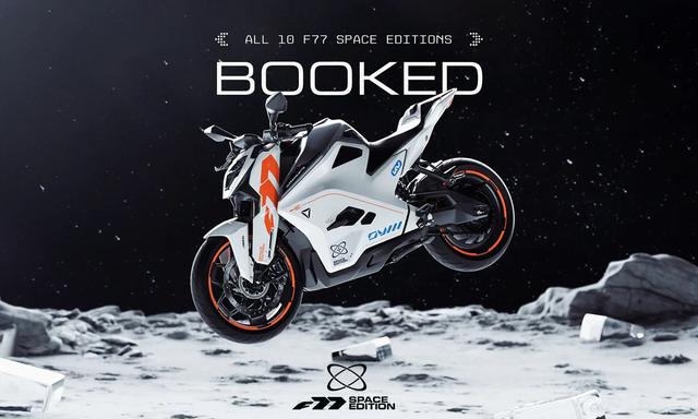 अल्ट्रावॉयलेट F77 स्पेस एडिशन की सभी 10 मोटरसाइकिलें हुईं बुक 
F77 स्पेस एडिशन 10 मोटरसाइकिलों तक सीमित था, और अल्ट्रावॉयलेट की वेबसाइट के अनुसार, सभी 10 बाइक बुक हो चुकी हैं.