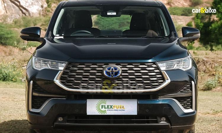 Toyota's Electrified Flex-Fuel Prototype To Make Global Debut In India On August 29 कार निर्माता के अनुसार प्रोटोटाइप दुनिया का पहला मॉडल होगा जो बीएस 6 फेज़ II उत्सर्जन नियमों का पालन करता है और इलेक्ट्रिकली फ्लेक्स-फ्यूल इंजन के साथ आएगा.
