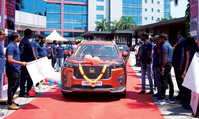 होंडा कार्स इंडिया ने चेन्नई में एलिवेट की 200 कारों की डिलेवरी करके एक मील का पत्थर हासिल किया है.