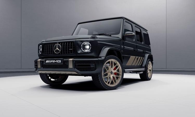 Mercedes-AMG G 63 Grand Edition Sold Out In India In 6 Minutes; 12,768 Mercedes Cars And SUVs Sold Till September मर्सिडीज ने कहा कि उसने इस कैलेंडर वर्ष में सितंबर के अंत तक भारतीय बाजार में 12,768 वाहन बेचे थे. इससे 2022 की तुलना में बिक्री में 11 प्रतिशत की बढ़ोतरी हुई है, जिससे कंपनी संभवतः कैलेंडर ईयर 2022 में अपने बिक्री प्रदर्शन को बेहतर करने की दिशा में आगे बढ़ रही है.