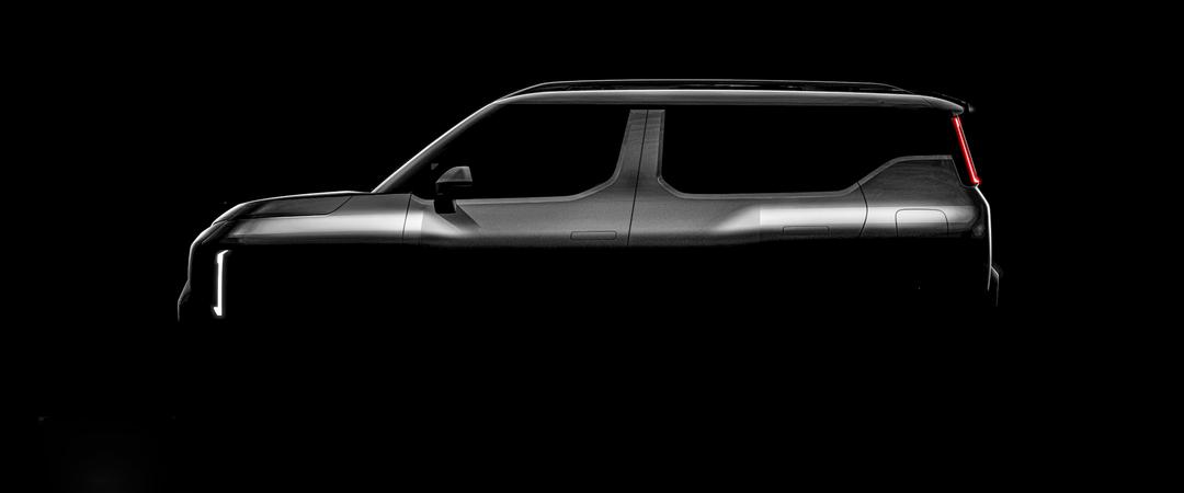Kia Teases New SUV; Creta-Sized With EV9 Design Inspiration नई एसयूवी किआ की 2.0 योजना पर आधारित है और इसकी नई डिजाइन दिशा EV9 द्वारा निर्धारित की गई है. प्रीमियम फीचर्स, स्पेस और सुरक्षा देने का वादा किया गया है.