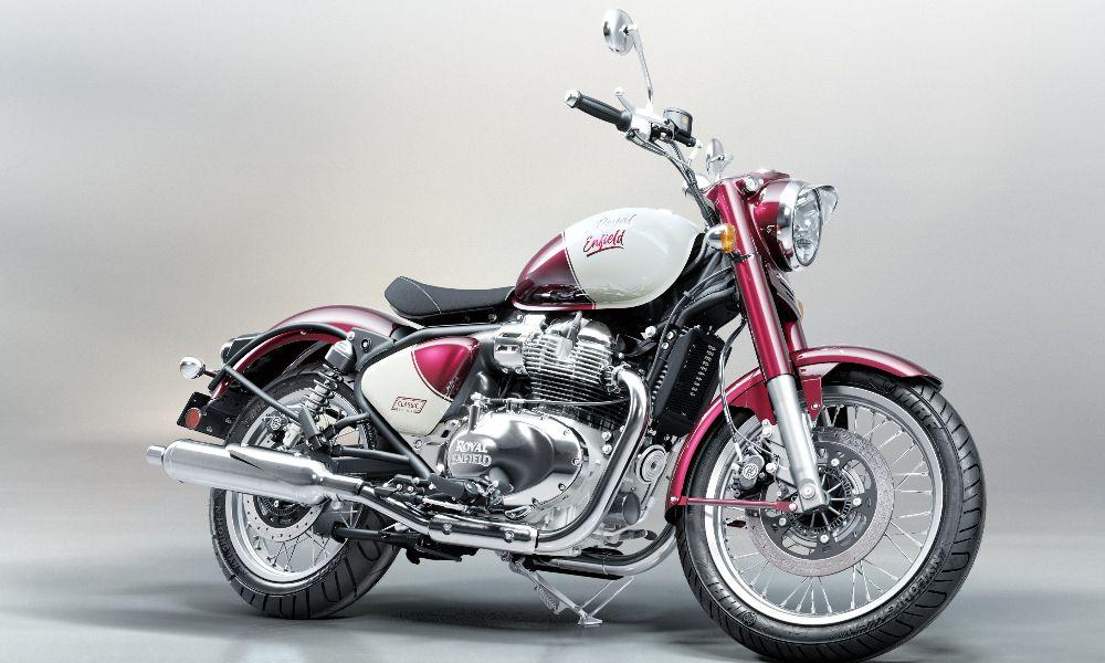 EICMA 2024: Royal Enfield Classic 650 Unveiled क्लासिक 650 ब्रांड के 650 ट्विन प्लेटफॉर्म पर आधारित छठी मोटरसाइकिल है.