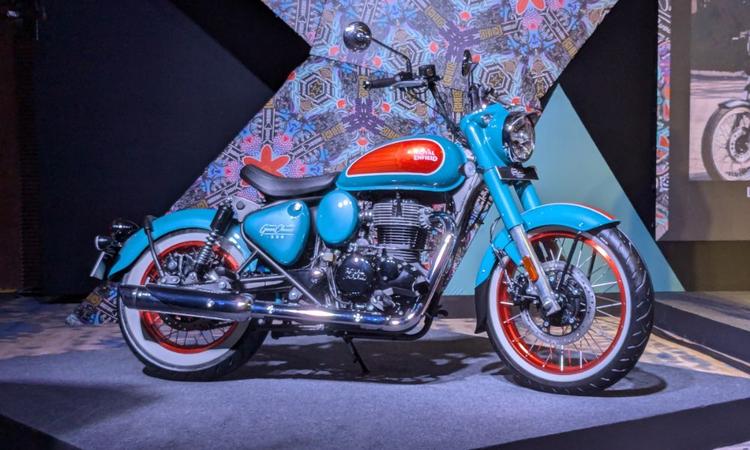 Royal Enfield Goan Classic 350 Unveiled; Launch On November 23 Goan क्लासिक 350 मानक क्लासिक 350 का बॉबर-स्टाइल वैरिएंट है.