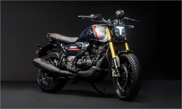 2025 TVS Ronin Launched In India At Rs 1.35 Lakh मोटरसाइकिल के बदले हुए वैरिएंट में नए रंगों की एकसीरीज़ मिलती है और मिड-्स्पेक वैरिएंट में डुअल चैनल एबीएस भी उपलब्ध है.