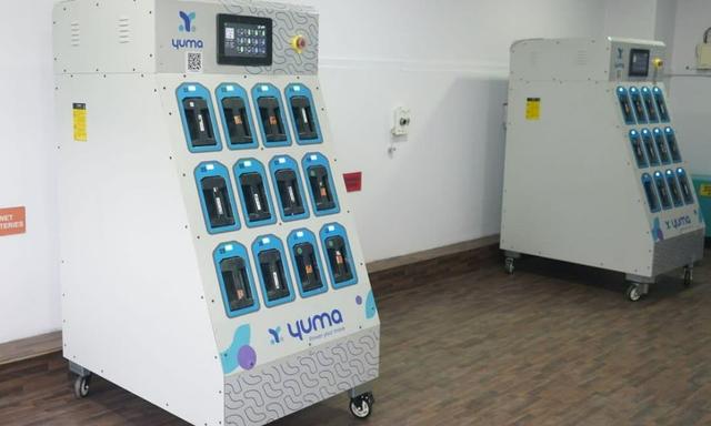 युमा एनर्जी ने फरवरी 2023 में परिचालन शुरू किया और 125 से अधिक स्वैपिंग स्टेशनों के साथ देश भर में सर्विस नेटवर्क के रूप में सबसे बड़े बैटरी नेटवर्क में से एक है.