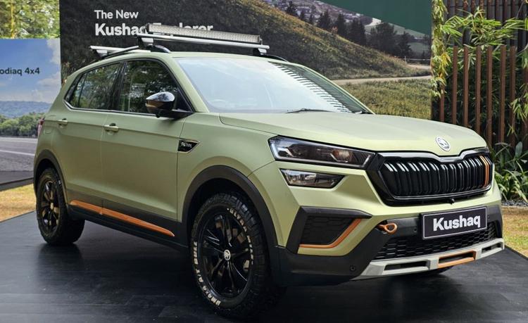 Skoda Kushaq Explorer Unveiled; Gets Head Up Display, Matte Paint एसयूवी को फिलहाल एक कॉन्सैप्ट रूप में पेश किया गया है लेकिन अगर यह लॉन्च होती है तो इसकी कीमत रु 80 हजार से 1 लाख अधिक हो सकती है.