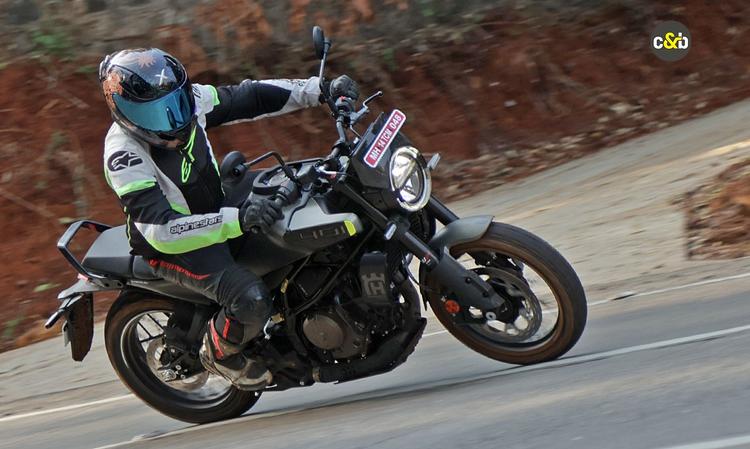 Husqvarna 401 Models Recalled For Engine Stall Issue हुस्कवर्ना स्वार्टपिलेन 401, साथ ही विटपिलेन 401 अब इंजन कंट्रोल यूनिट (ईसीयू) के सॉफ्टवेयर अपडेट के लिए वैश्विक रिकॉल का हिस्सा हैं.