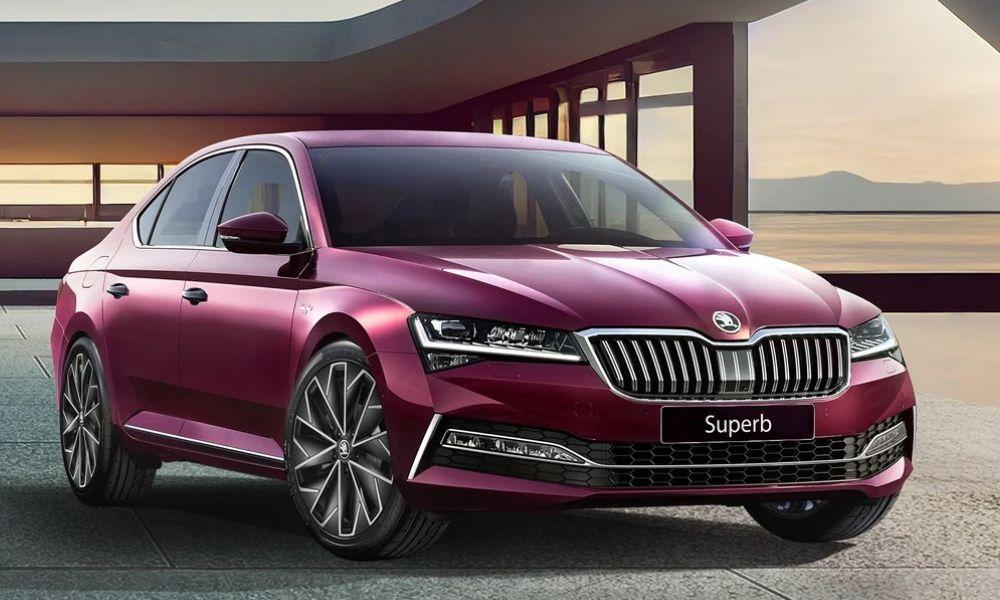 Skoda Superb Relaunched In India At Rs 54 Lakh, Available In One Variant Only बदली हुई स्कोडा सुपर्ब को केवल टॉप-ऑफ़-द-लाइन लॉरिन एंड क्लेमेंट (एल एंड के) ट्रिम लाइन में पेश किया जाएगा.