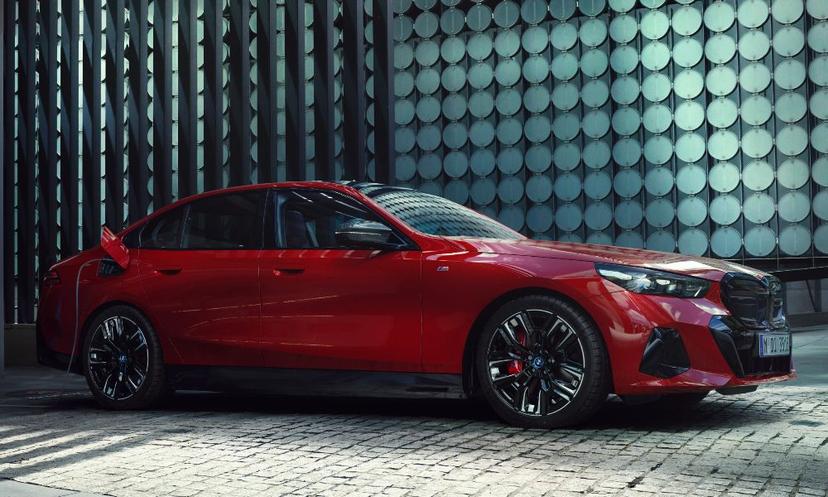 लॉन्च से पहले भारत में ऑल-इलेक्ट्रिक BMW i5 M60 की बुकिंग हुई शुरू लॉन्च से पहले भारत में ऑल-इलेक्ट्रिक BMW i5 M60 की बुकिंग हुई शुरू