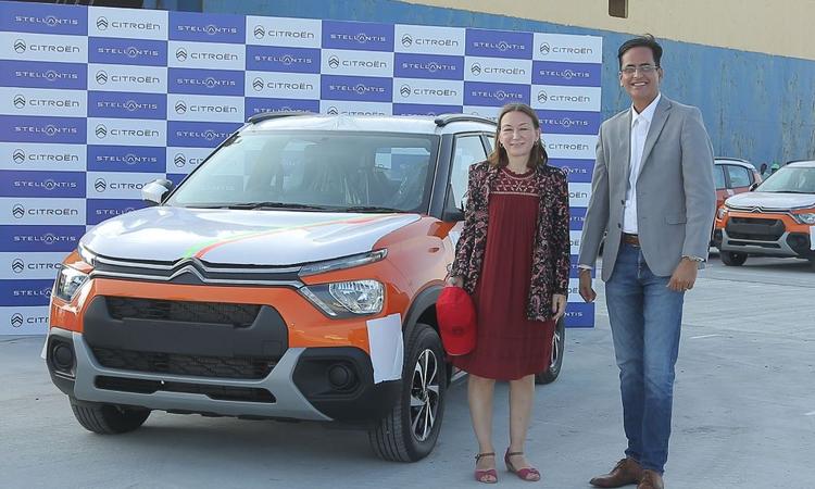 Citroen Commences Exports Of All-Electric eC3 From India इंडोनेशिया के लिए रवाना होने से पहले 500 कारों के पहले बैच को चेन्नई के कामराजार बंदरगाह से रवाना किया गया.