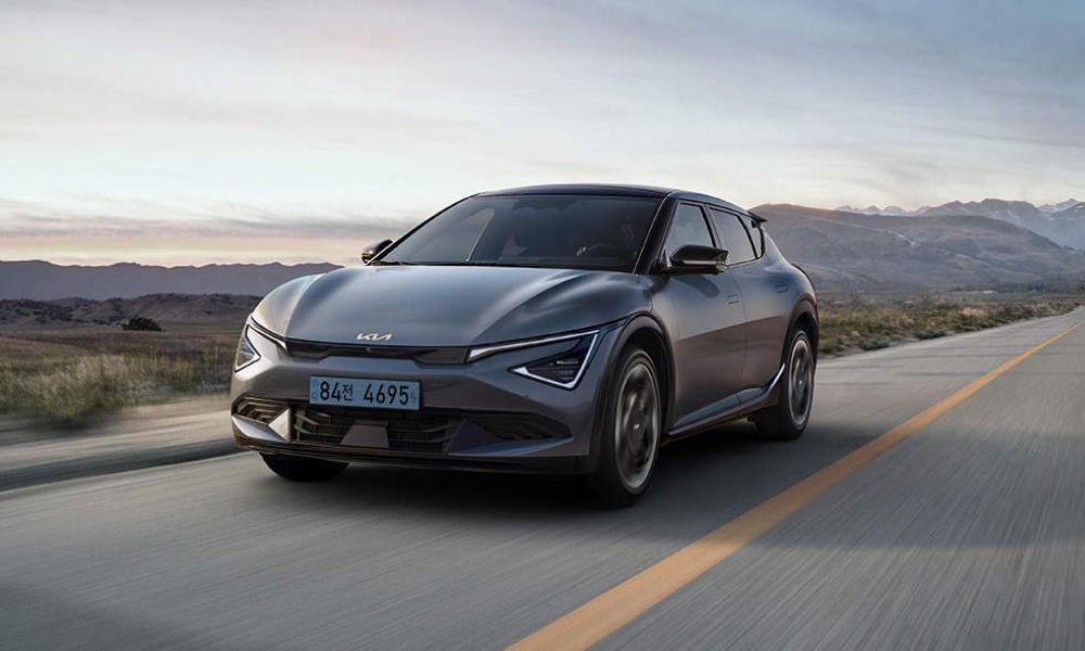 किआ ने भारत में EV6 के लिए जारी किया रिकॉल, जानें वजह यह रिकॉल इंटीग्रेटेड चार्जिंग कंट्रोल यूनिट में एक सॉफ्टवेयर अपडेट के संबंध में है, जो कार में 12V सहायक बैटरी के प्रदर्शन में सुधार करेगा.