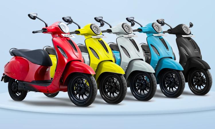 Bajaj Chetak 2901 Blue Line Launched At Rs 95,998; Most Affordable Chetak Yet चेतक 2901 ब्लू लाइन कुल पांच रंगों में उपलब्ध होगी; इसकी प्रमाणित रेंज 123 किलोमीटर तक है.