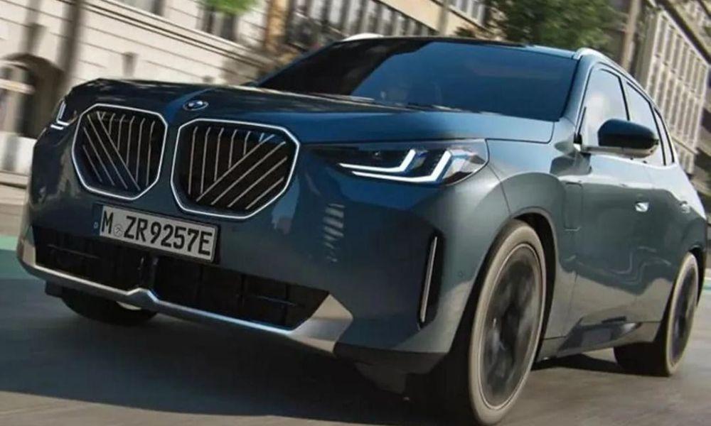 Upcoming BMW iX3 Image Leaked Ahead Of Debut iX3 आगामी 2025 बीएमडब्ल्यू X3 का फुल-इलेक्ट्रिक मॉडल के समान होगा और संभवतः इसके अधिकांश बाहरी और कैबिन डिजाइन एसयूवी के साथ साझा होंगे.