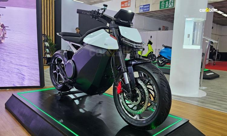 Ola Electric To Enter E-Motorcycle Market In H2 2025 ओला इलेक्ट्रिक की पहली ई-मोटरसाइकिल 2025 की दूसरी छमाही में बाजार में आएगी, जैसा कि कंपनी ने आगामी आईपीओ के लिए अपने डीआरएचपी में घोषित किया है.