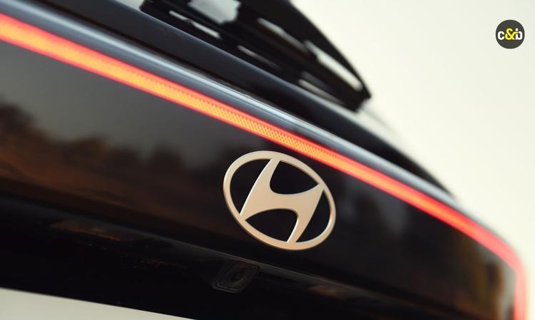 Hyundai India Crosses Domestic Sales of 9 Million Vehicles Since 1996 कंपनी ने 1996 में भारतीय बाजार में प्रवेश किया, 1998 में सैंट्रो हैचबैक लॉन्च करने वाली पहली कार थी.