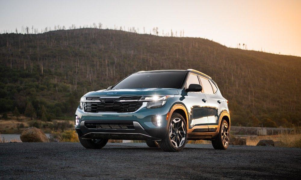 2025 Kia Seltos Revealed For The US With New Features किआ सेल्टॉस को अन्य बदलावों के साथ 2025 के लिए एक नए फीचर सूची भी मिलती है.