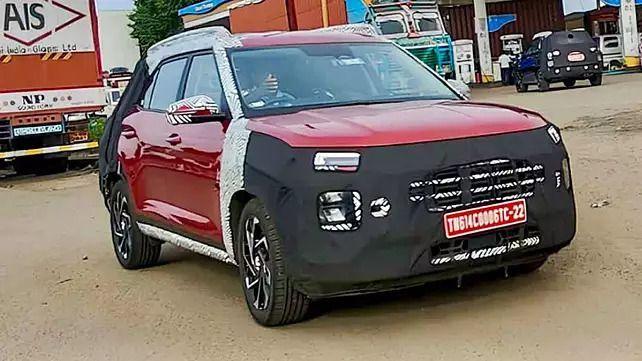 Hyundai Alcazar Facelift Launch In September 2024 अल्कज़ार अब लगभग तीन वर्षों से बिक्री पर है, और सितंबर 2024 में इसे नई डिजाइन के साथ पेश किया जाएगा.