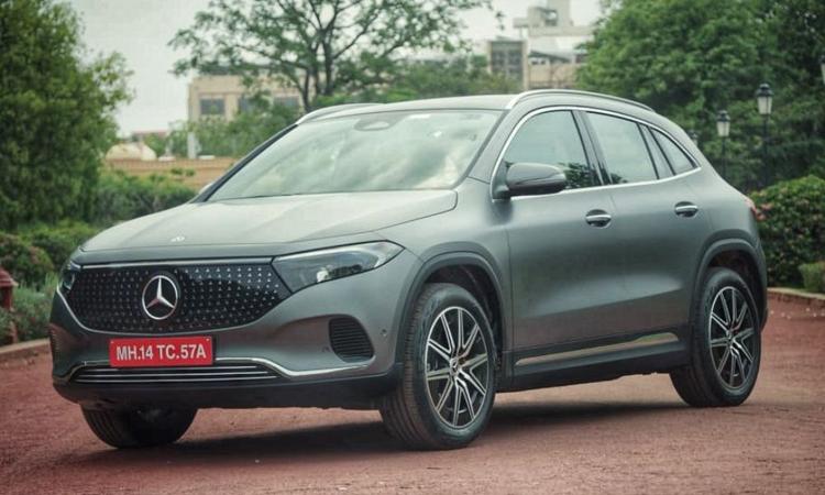 Mercedes-Benz EQA 250+ Unveiled In India; To Only Be Offered In One Variant मर्सिडीज-बेंज जीएलए पर आधारित, ईक्यूए वैश्विक बाजारों में जर्मन ब्रांड की सबसे छोटी इलेक्ट्रिक एसयूवी है.