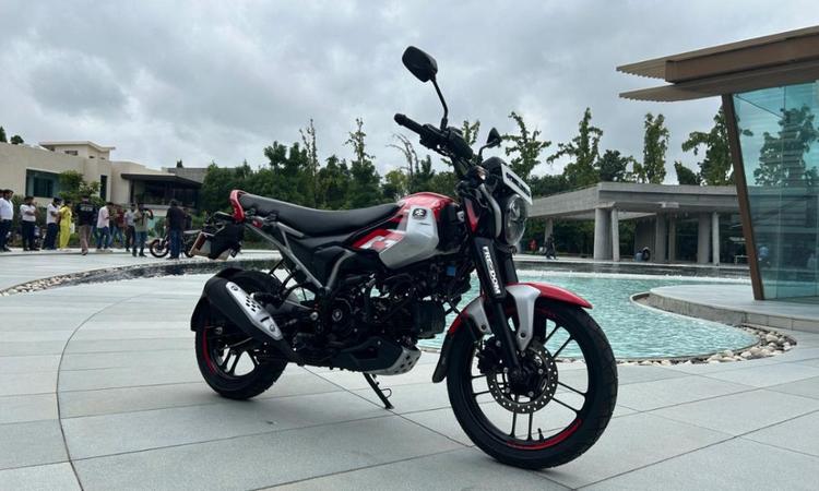 Bajaj Freedom 125 CNG Motorcycle: Top Five Highlights बजाज फ्रीडम दुनिया की पहली पेट्रोल-सीएनजी मोटरसाइकिल है और इसकी कीमत रु.95,000 है