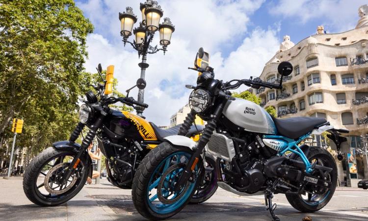 Royal Enfield Guerrilla 450 Launched At Rs 2.39 Lakh गुरिल्ला 450 में हिमालयन 450 के समान चेसिस और इंजन है, और यह कुल पांच रंगों में उपलब्ध है.