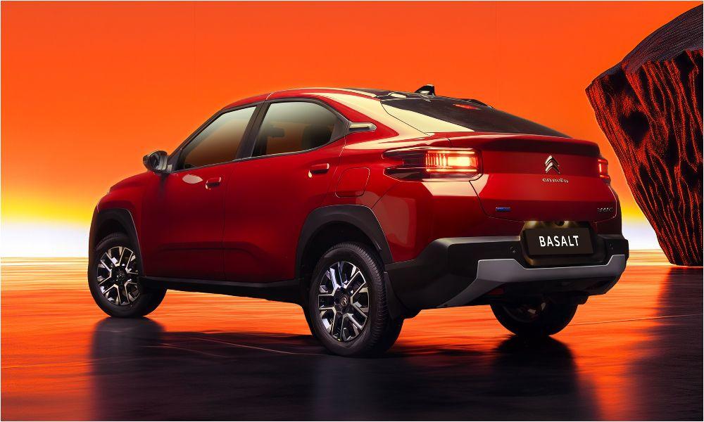 Production Citroen Basalt Exterior Previewed Ahead Of August Launch भारत के लिए सिट्रॉएन की पहली कूपे-एसयूवी आने वाली टाटा कर्व को टक्कर देने की तैयारी में है, जिसे अगले महीने भी लॉन्च किया जाएगा.