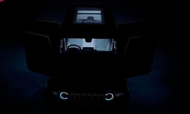 Mahindra Thar Roxx To Be Offered With A Panoramic Sunroof महिंद्रा ने थार रॉक्स की नई झलक दिखाई है जो इसमें एक पैनोरमिक सनरूफ होने की पुष्टि करती है