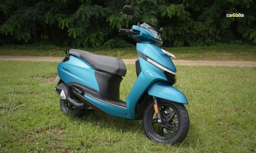 New TVS Jupiter 110 Launched At Rs 73,700; Gets All-New 113 cc Engine With ISG कुल चार वेरिएंट में उपलब्ध, नया जुपिटर एक स्टार्टर जनरेटर को शामिल करने के कारण बेहतर माइलेज का भी वादा करता है.