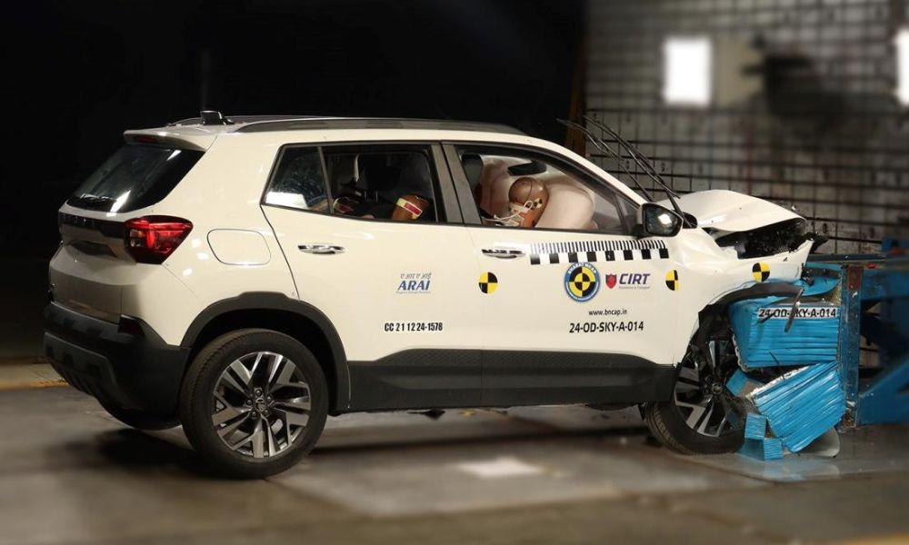 Top 5 Safest Cars Under ₹10 Lakh In India (May 2026) As Per Bharat NCAP Ratings अब सुरक्षा और किफायतीपन साथ-साथ चलते हैं, क्योंकि कई बजट कारें क्रैश सुरक्षा की बेहतरीन रेटिंग देती हैं.